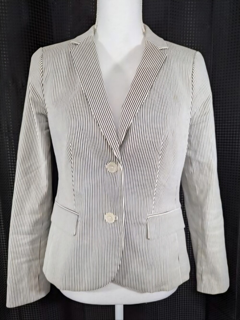 TALBOTS PETITES CLASSIC TEXTURED STRIPES BLACK & WHITE JACKET Blazer Size 4P EUC